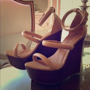 Wedge sandals